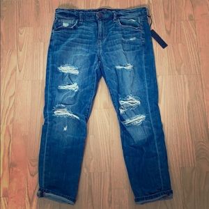 Joe’s boyfriend fit ripped jeans, Size 28